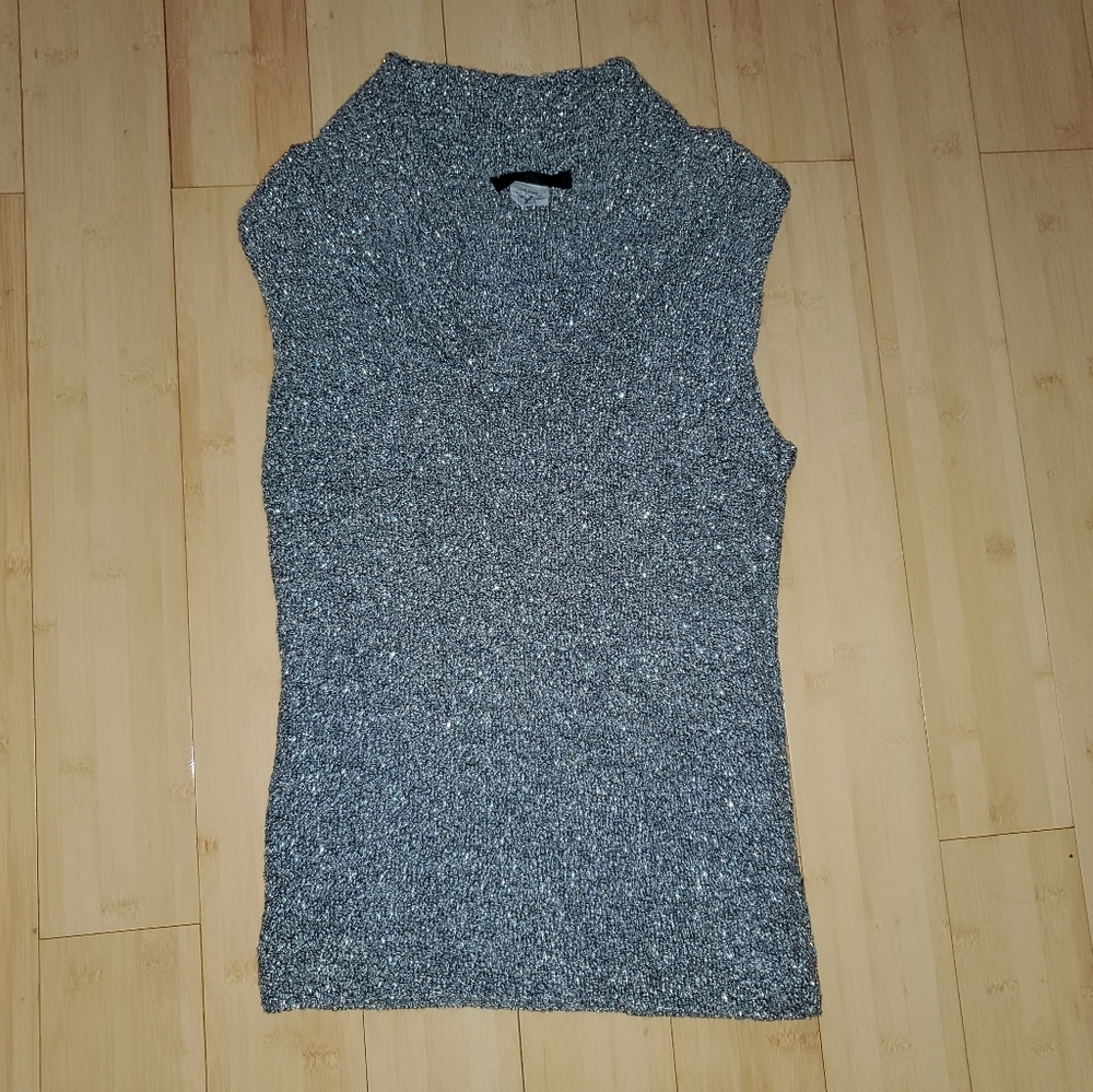 Retango Sleeveless Blouse